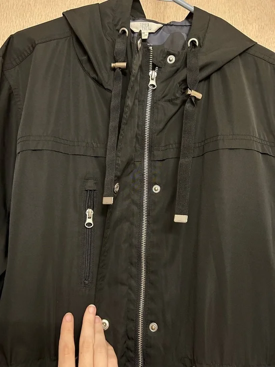 Time and Tru Black Raincoat Windbreaker Jacket - Size 1XL - Picture 2 of 6